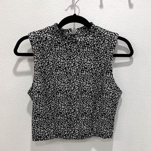 🖤 Forever 21 Pebbled Crop Top